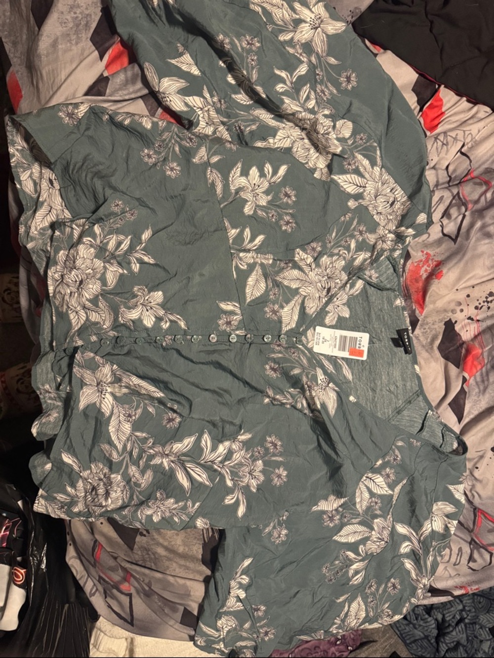 Torrid rayon button front v neck blouse green floral